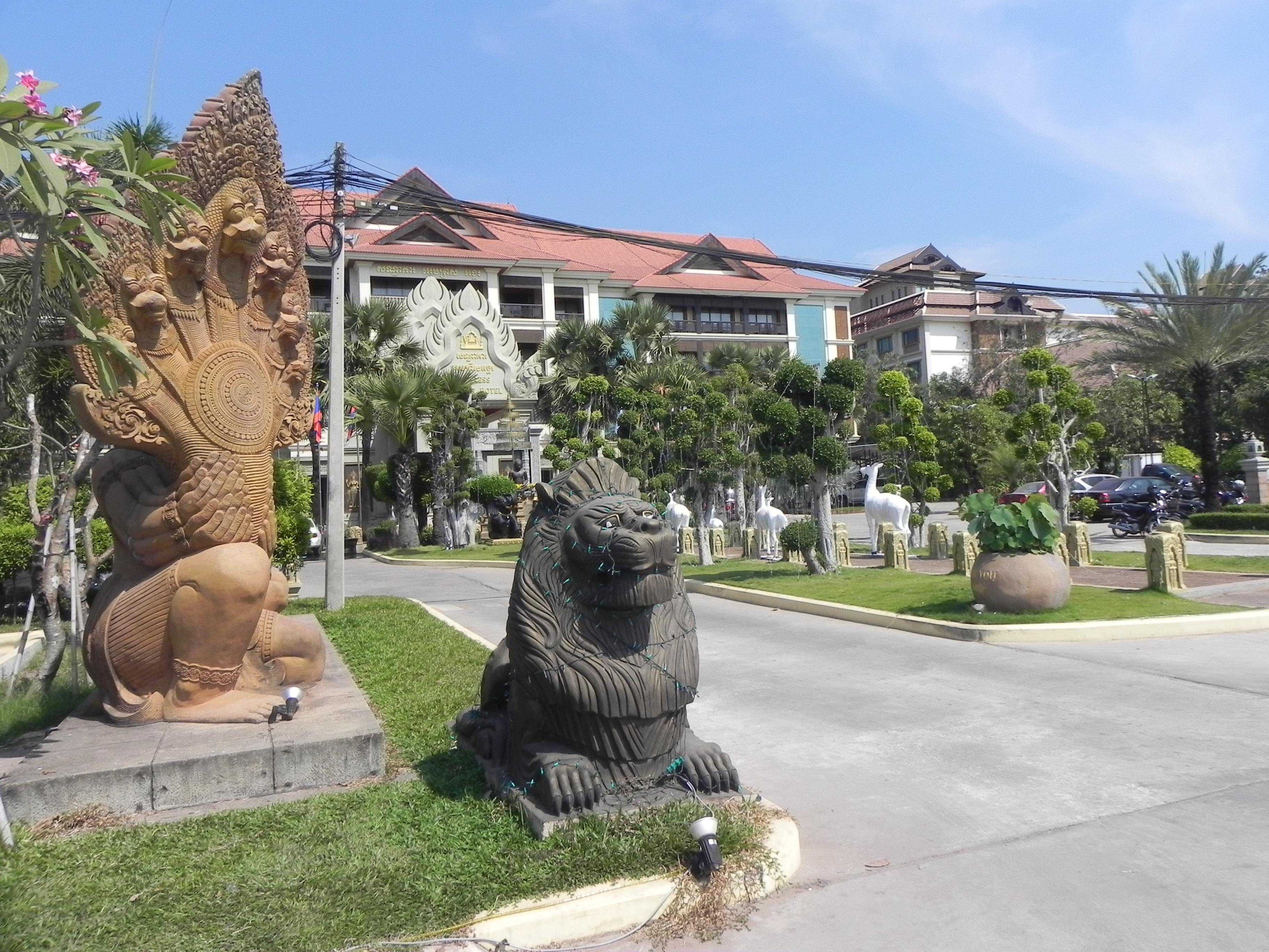 Empress Angkor Resort & Spa Сиемрип Экстерьер фото