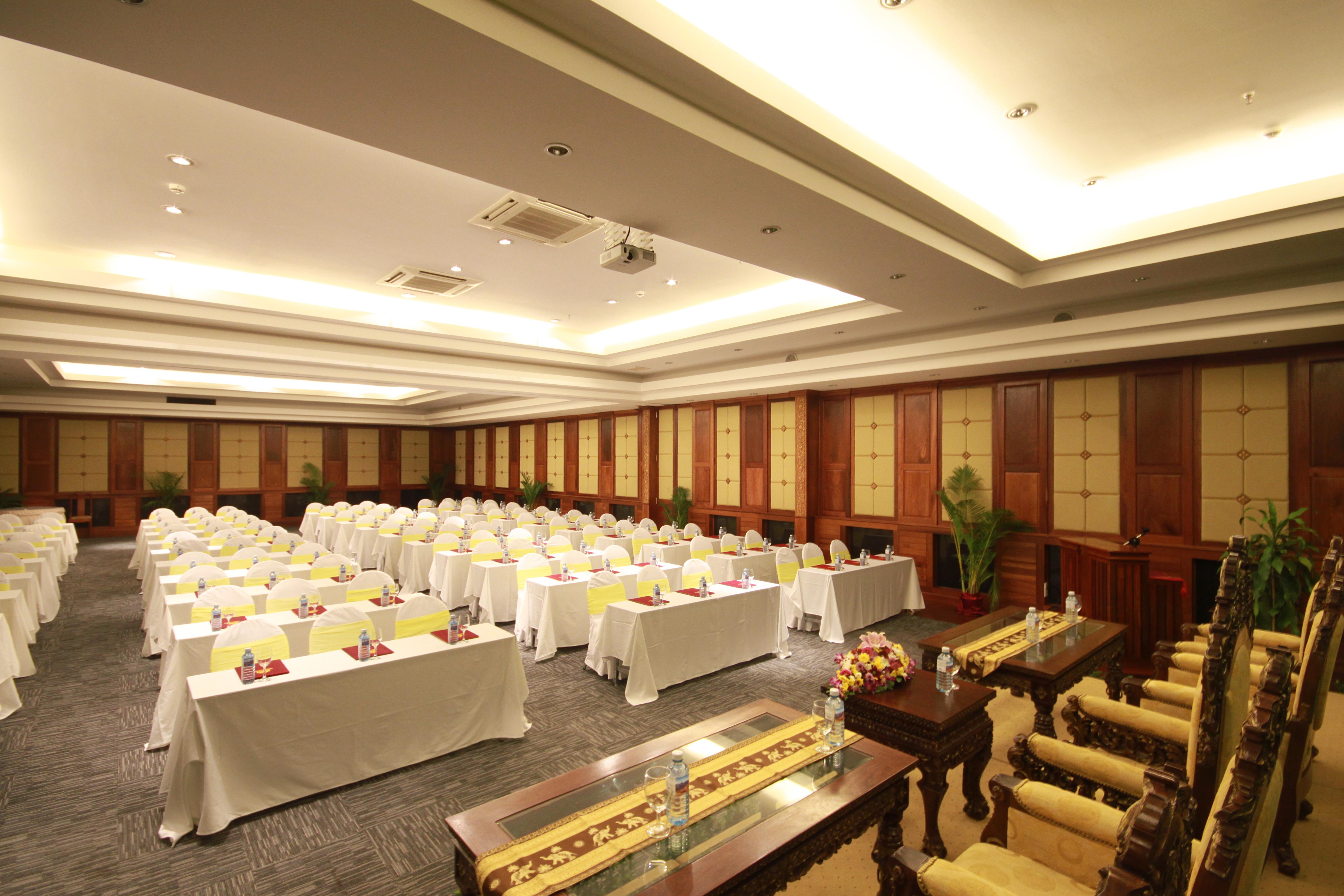 Empress Angkor Resort & Spa Сиемрип Экстерьер фото