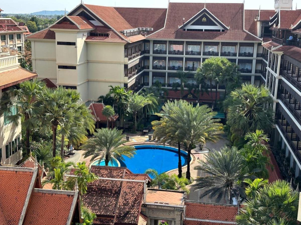 Empress Angkor Resort & Spa Сиемрип Экстерьер фото