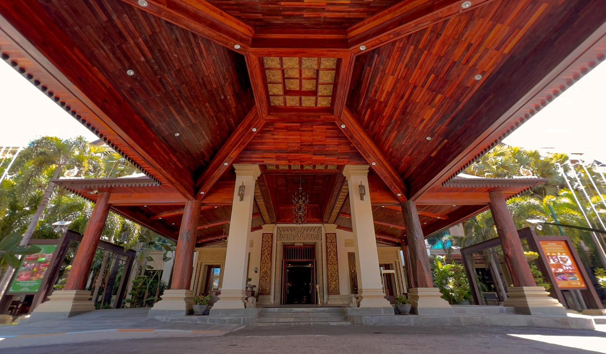Empress Angkor Resort & Spa Сиемрип Экстерьер фото