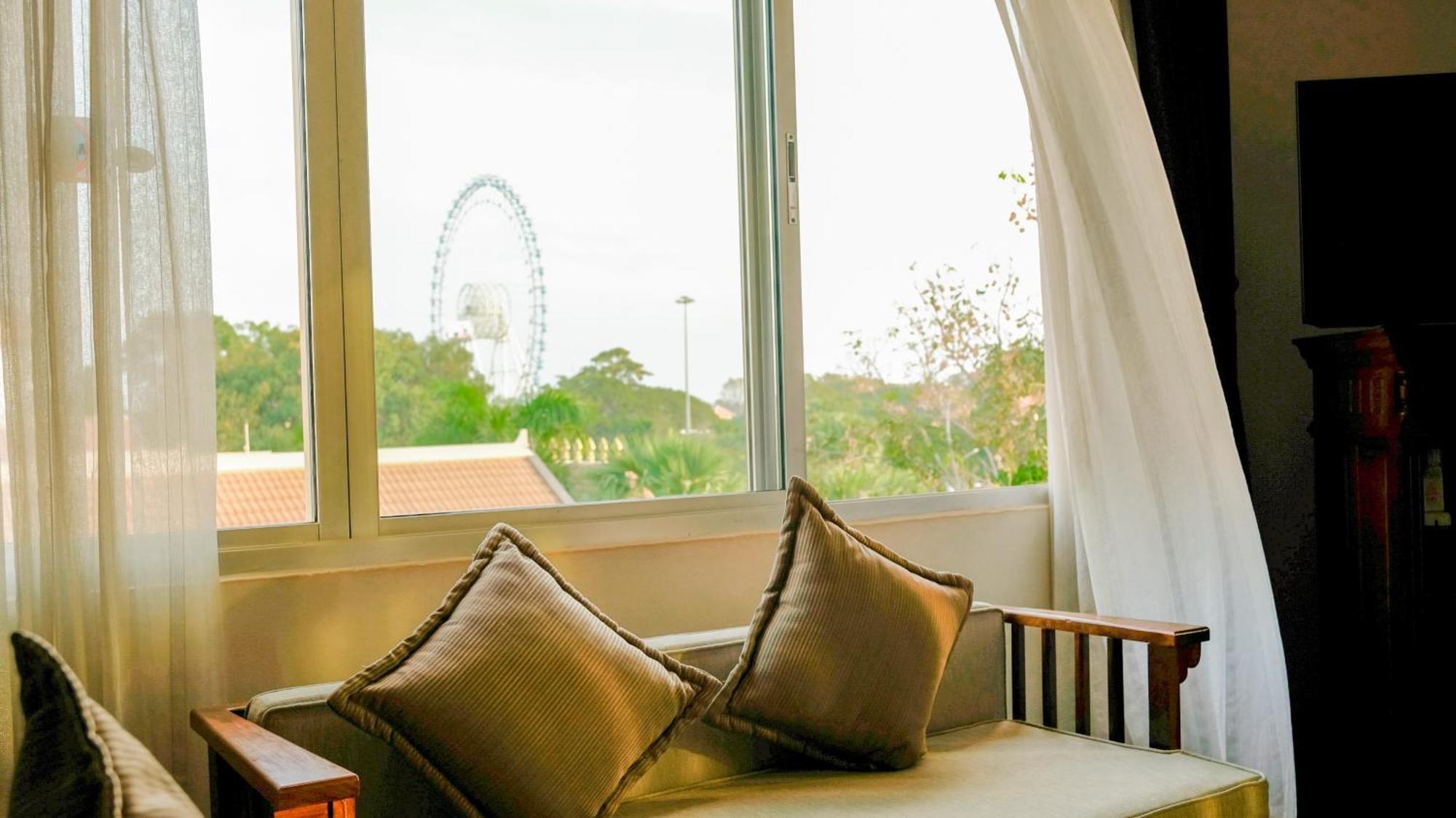 Empress Angkor Resort & Spa Сиемрип Экстерьер фото